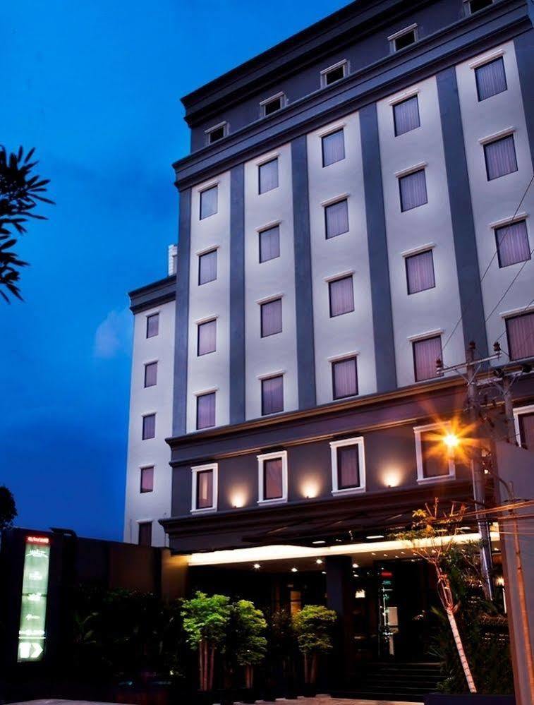 Grand Kangen Hotel Urip Sumoharjo Yogyakarta Extérieur photo