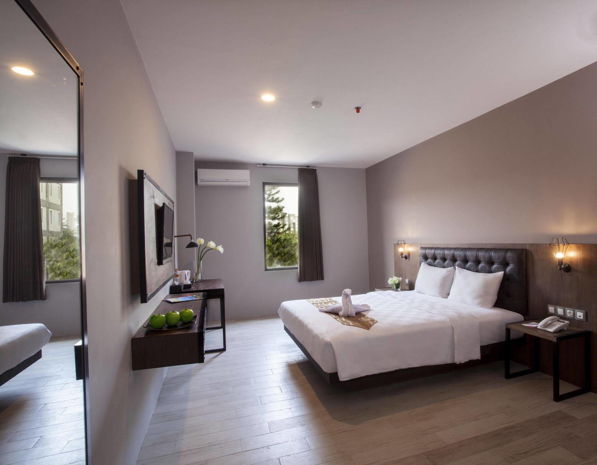 Grand Kangen Hotel Urip Sumoharjo Yogyakarta Extérieur photo